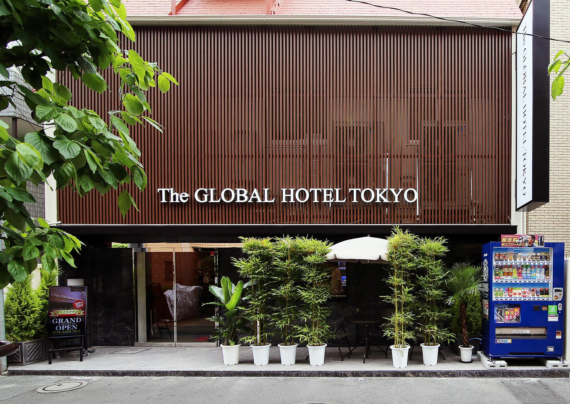グローバル 東京 カプセルホテル
